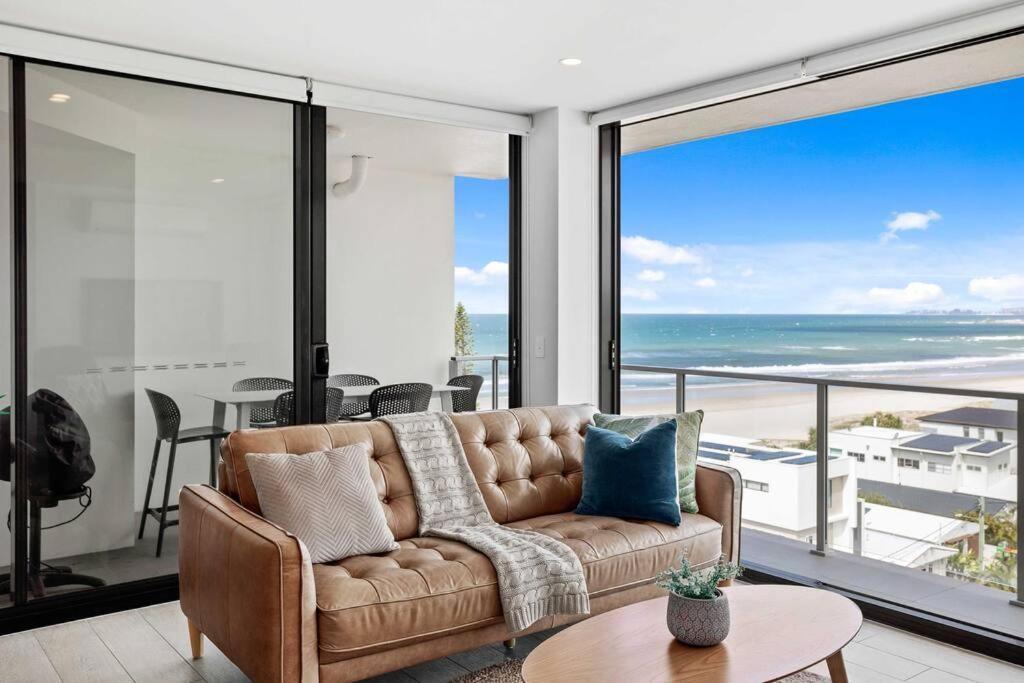 Ocean View Luxury In Periscope Apartment