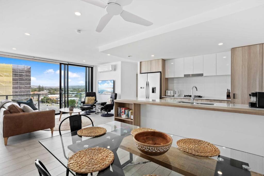 Apartment Ocean View Luxury In Periscope Gold Coast